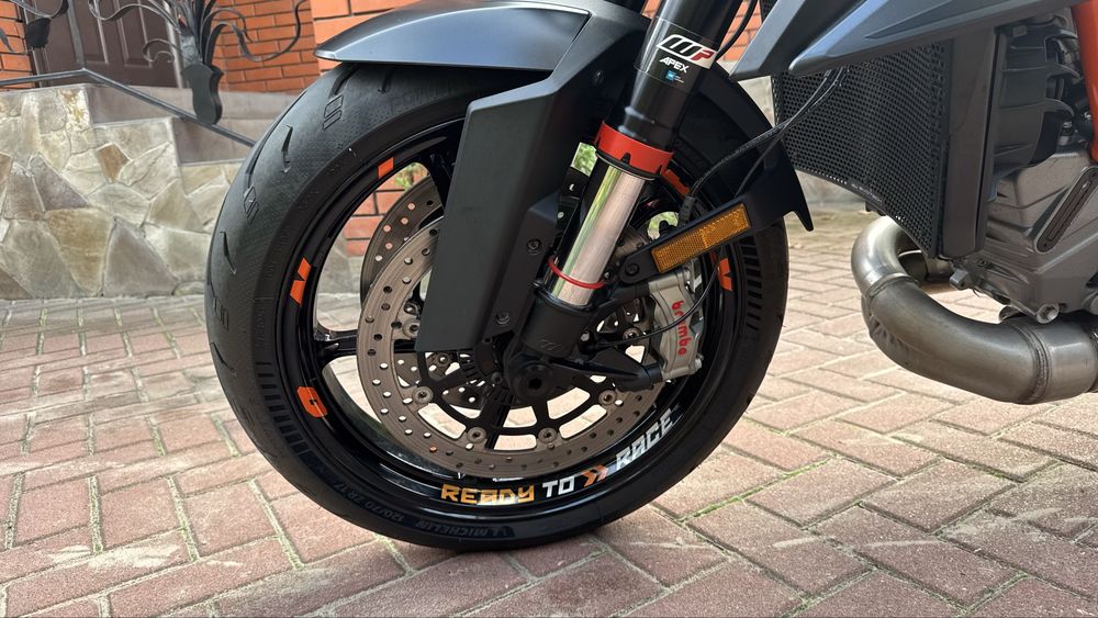KTM 1290 Super Duke R