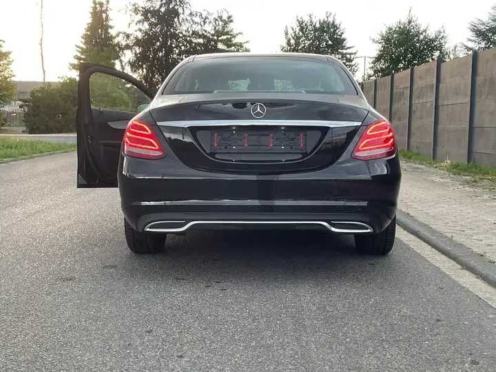 РАзборка Мерседес Mercedes Benz C 180 бампер б/у автозапчастини