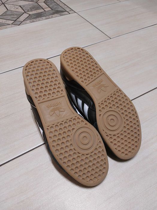 Halówki adidas kaiser 5 rozm. 41 1/3