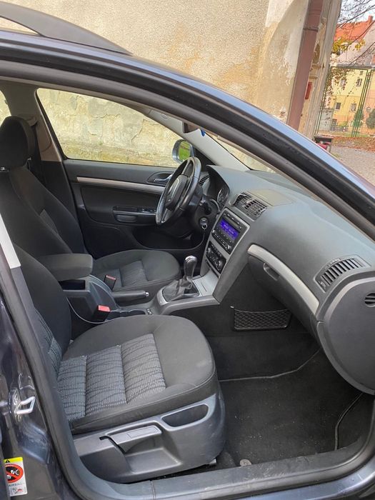 Skoda Octavia Kombi 2010 1.8 TSI 160KM