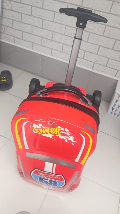 Walizka hot wheels