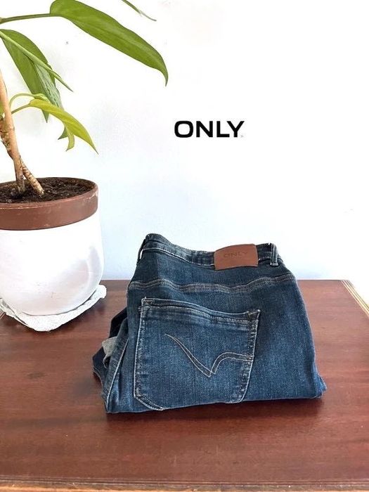 Jeans ONLY – Tamanho 32 (≈ 42 EU) – Novas