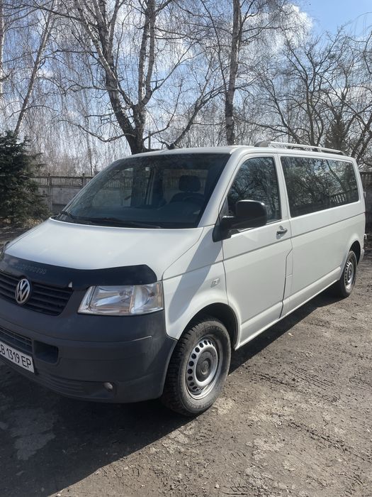 Продам бус   Volkswagen T5 2006 рік . Пробег 282 тис.