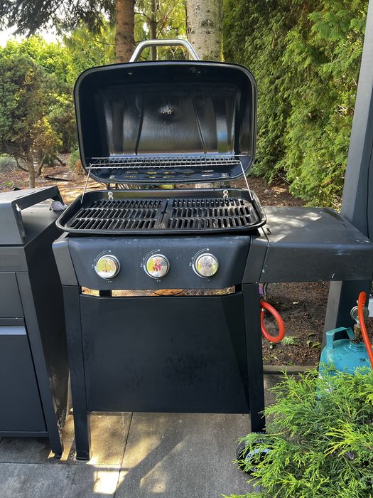 Grill gazowy zewnetrzny