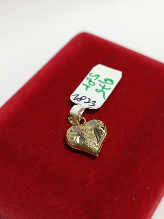 Złoty wisiorek Serce ze szlifem, złoto próby 585