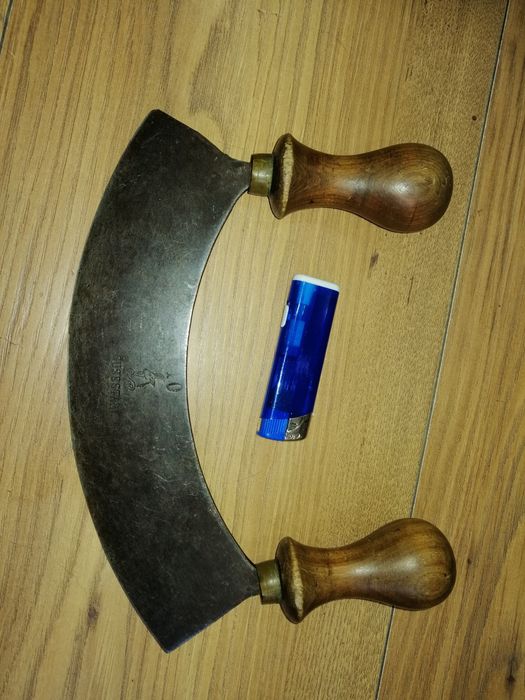 Stary tasak do ziół sygnowany