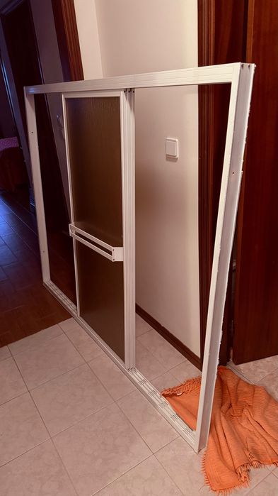 Proteção de duche com banheira