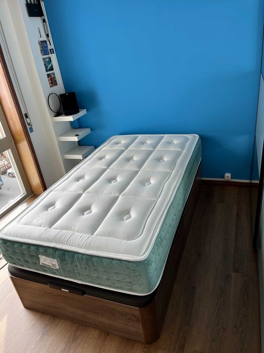 Cama e Colchão Pikolin 105x190 NOVOS com fatura