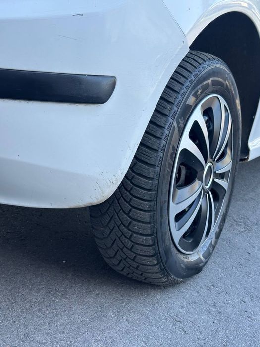 Продам Шкоду Фабию 1.2 газ-бензин