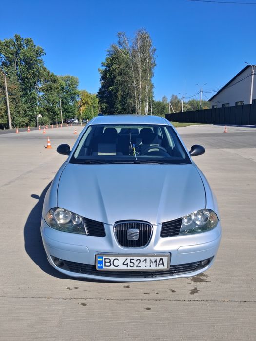 Продам SEAT IBIZA 2002 р, об'ємом 1.2
