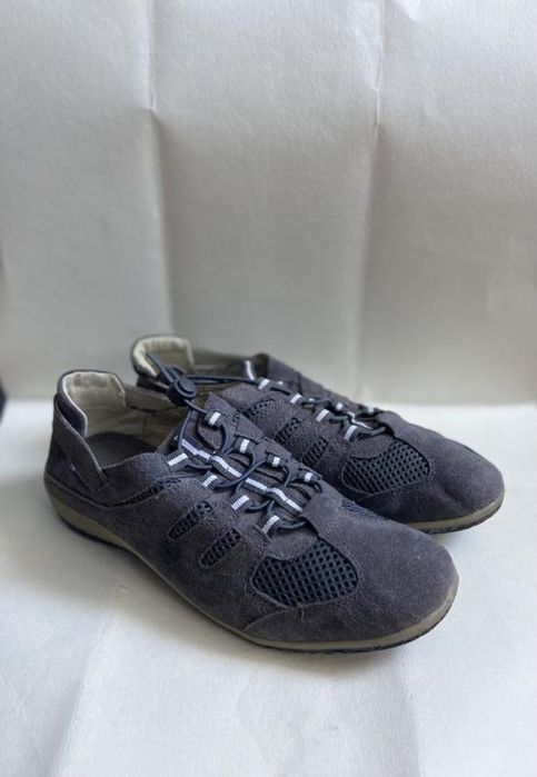 Трекінгові легкі кросівки Pavers р.7/40