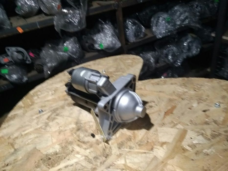 стартер Renault Trafic Master Megane  трафик виваро