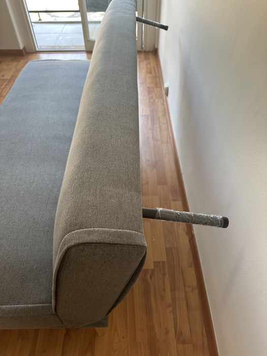 Sofá-cama Conforama QUILA cinza em ótimo estado