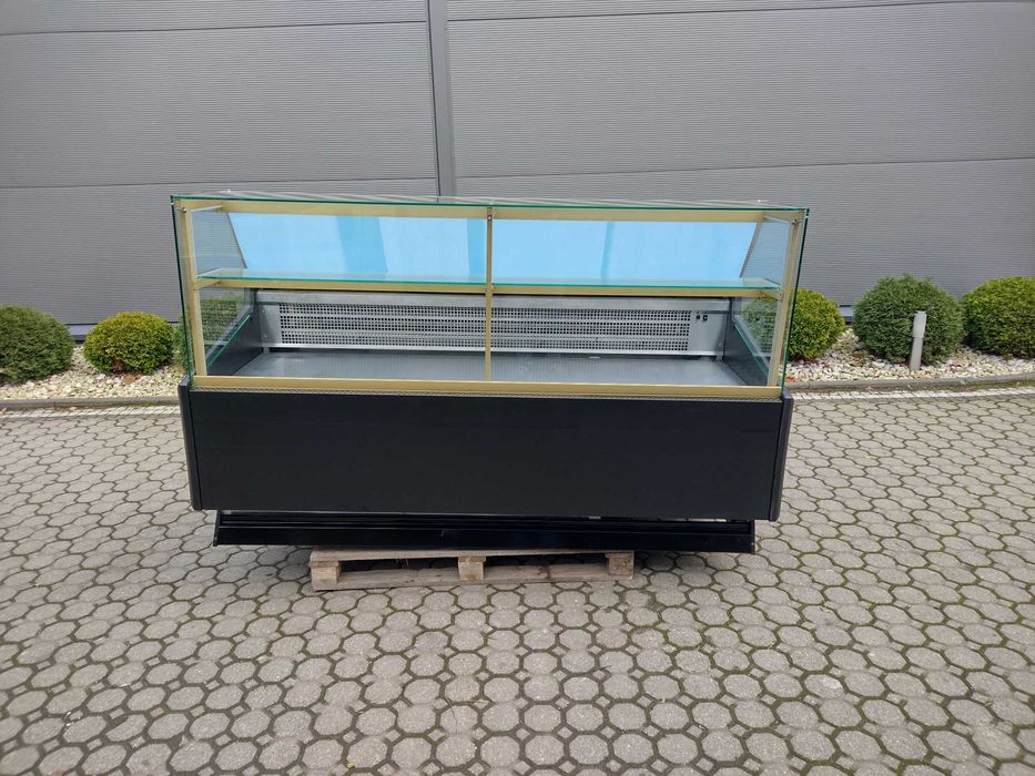 Skupię urządzenia chłodnicze: lada, regał, szafa, witryna, zamrażarka