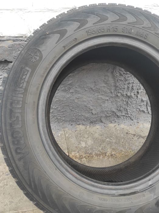 Гума 195/65 R15 зимова