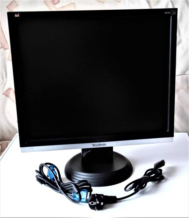 Монитор 19 "дюймов ViewSonic VA916 Black
