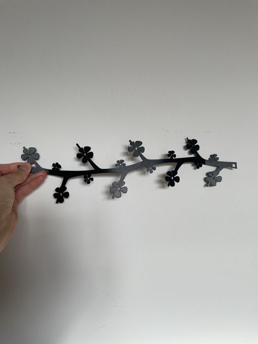 Wieszak stalowy czarny ze Szwecji