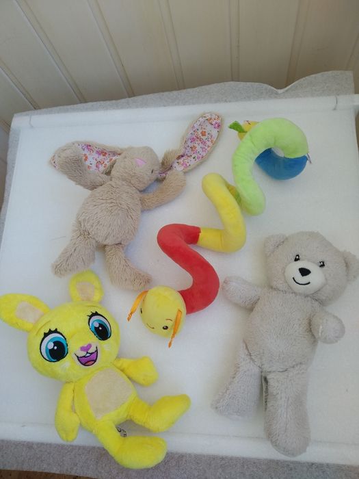 Игрушки для Собак мелких ,средних пород и Кошек