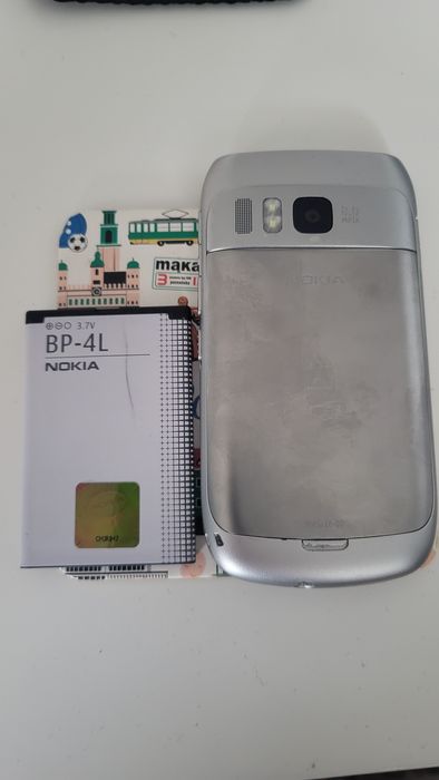 Dla Kolekcjonera Nokia E6 ładna sprawna