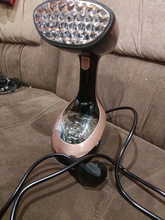 Відпарювач та лампа