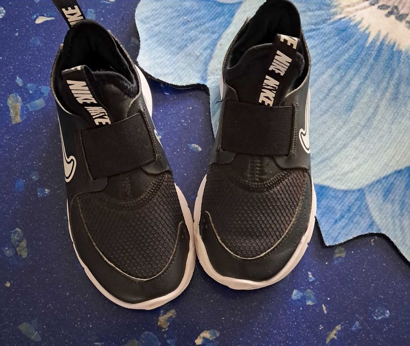 Buty Nike oryginalne kupione w Austrii 27