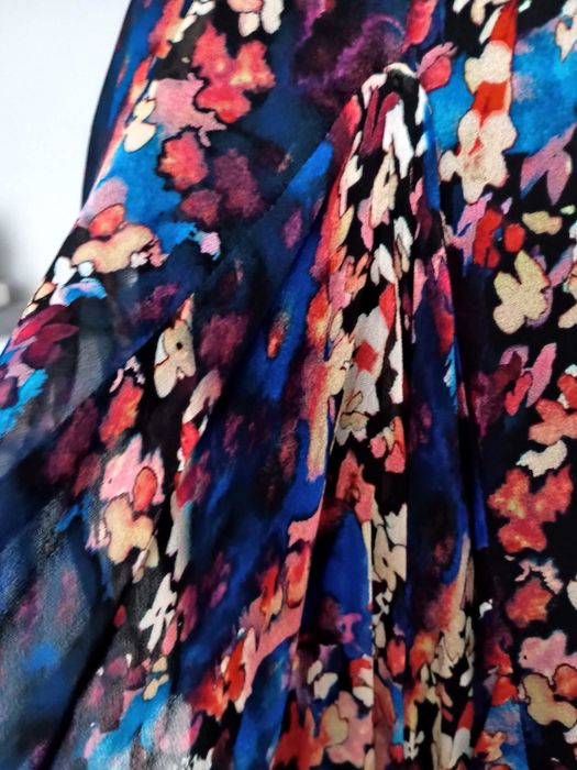 Kolorowa sukienka rozm.38 -50 zł