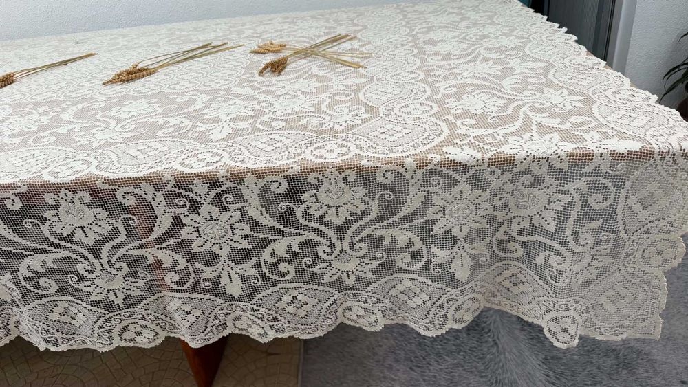 Toalha de mesa em renda de Filé + 12 guardanapos