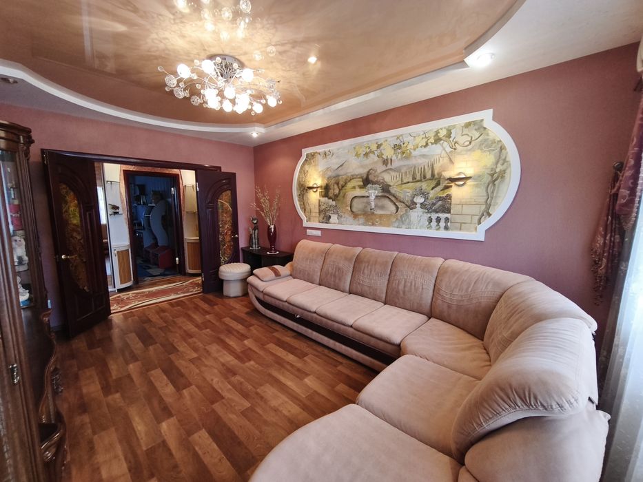 Продам 4 к квартиру вул. ЗСУ біля ринку