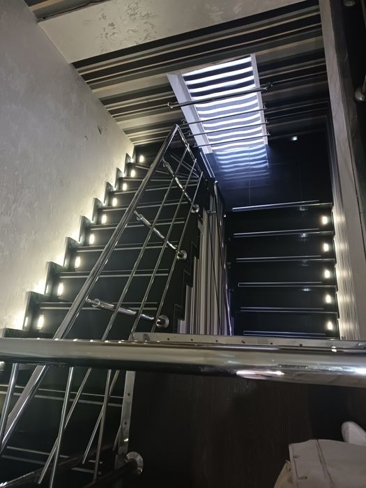 Продам  дом  Каменское возле  соснового леса  190000$