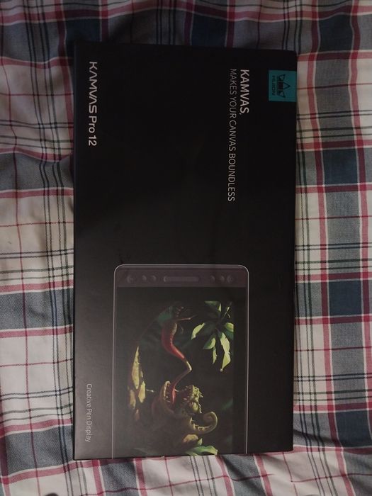 Графічний планшет / монітор HUION KAMVAS 12 Pro