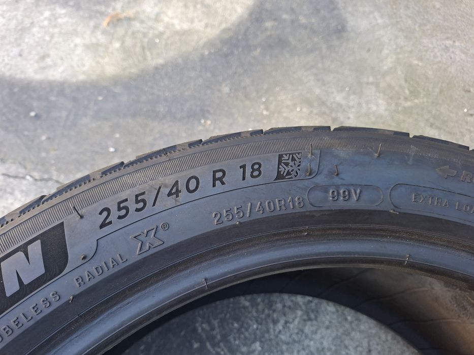 255.40.18 Michelin 2 шт
