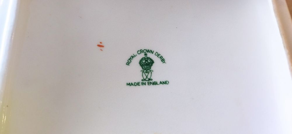 Caixa jóias porcelana Royal Crown Derby England