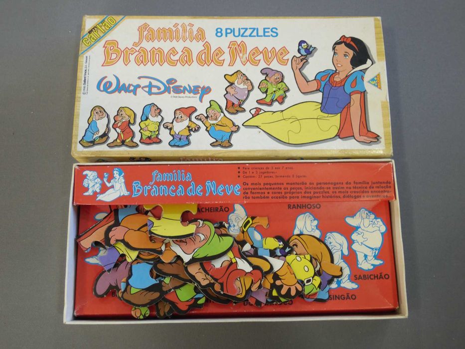 8 Puzzles Familia Branca de Neve Walt Disney