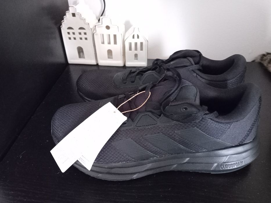 Sprzedam buty męskie Adidas 44