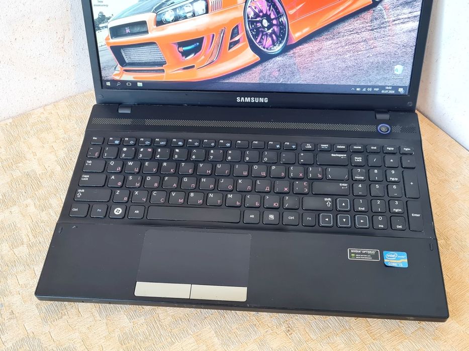 Samsung NP305  i5-2450m/Nvidia gt 520mx/озу 8гб/HDD 320гб/батарея рабочая/ Ноутбук