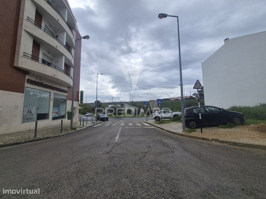 Apartamento T2-3Ass.Feijó-Vale Flor de Baixo-Almada