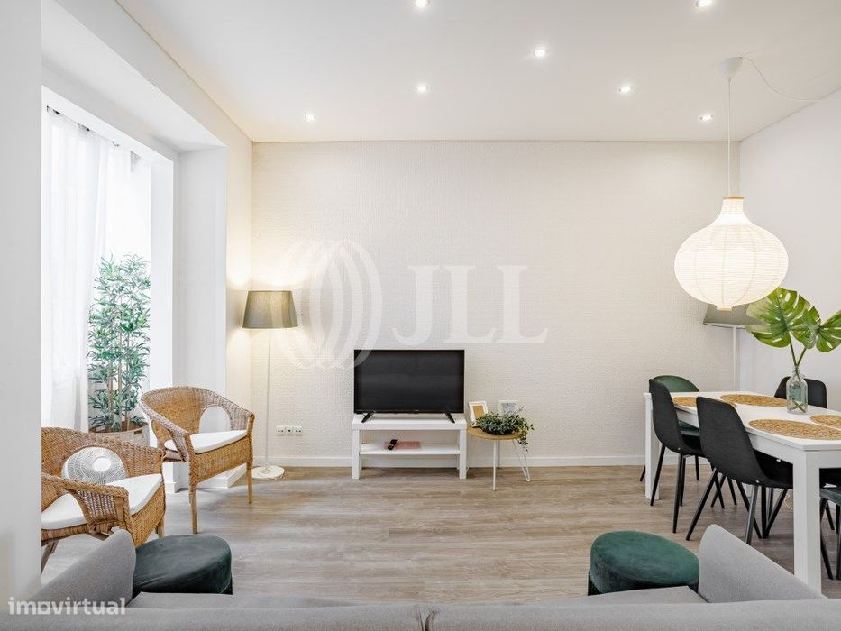 Apartamento T2, mobilado, em Penha de França, Lisboa
