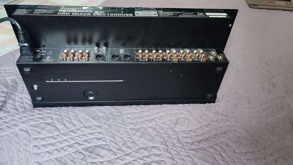 Микшерный пульт, микшер , Behringer pro VMX 1000 usb