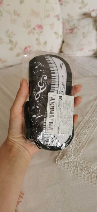 Etui z motywem muzycznym