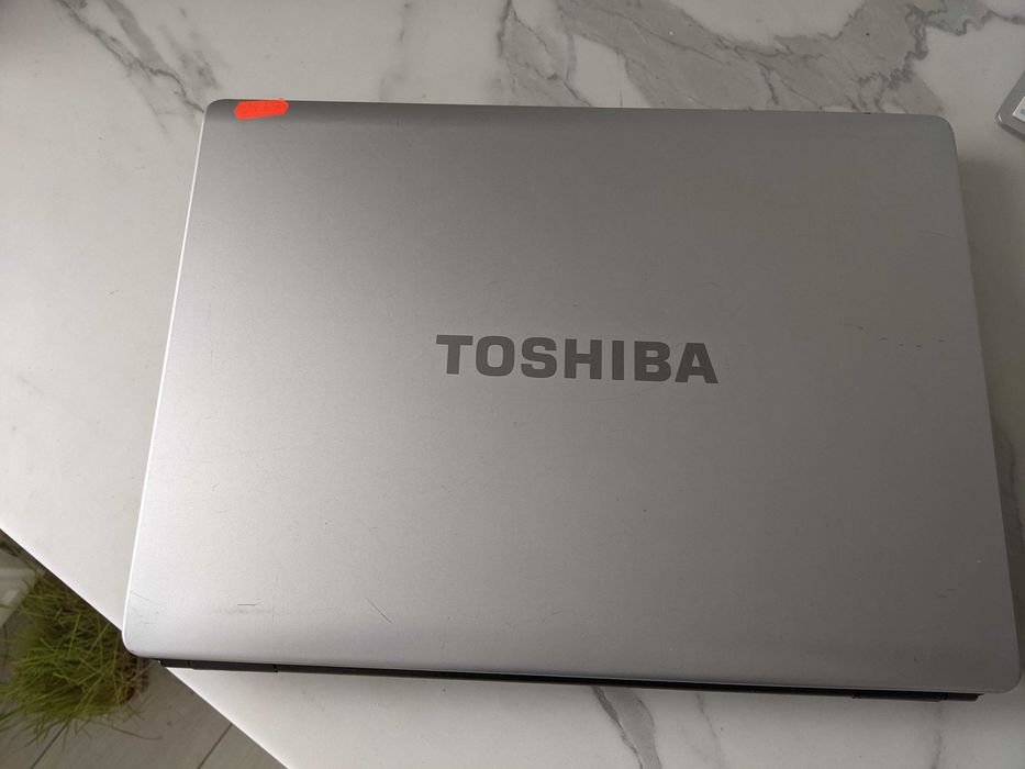 Ноутбук комп'ютер компьютер Тошиба Toshiba satellite l300d