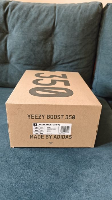 Buty Yeezy Boost V2 GW2871