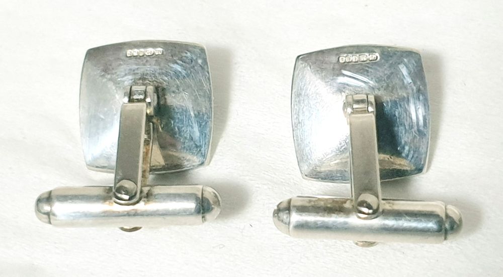 Fantásticos botões de punho vintage em prata com rubis