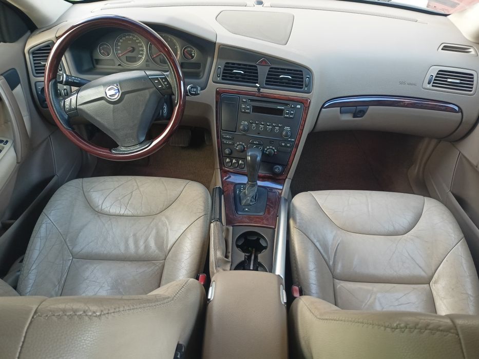 Volvo xc70 2.4d D5