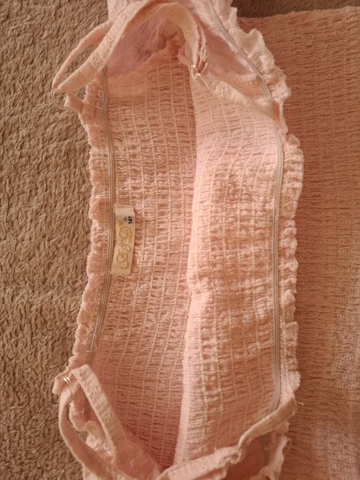 Продам плаття на дівчинку 9-10 років