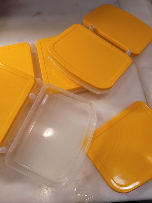 6 Caixas queijeira e fiambreira. Empilháveis e muito práticas