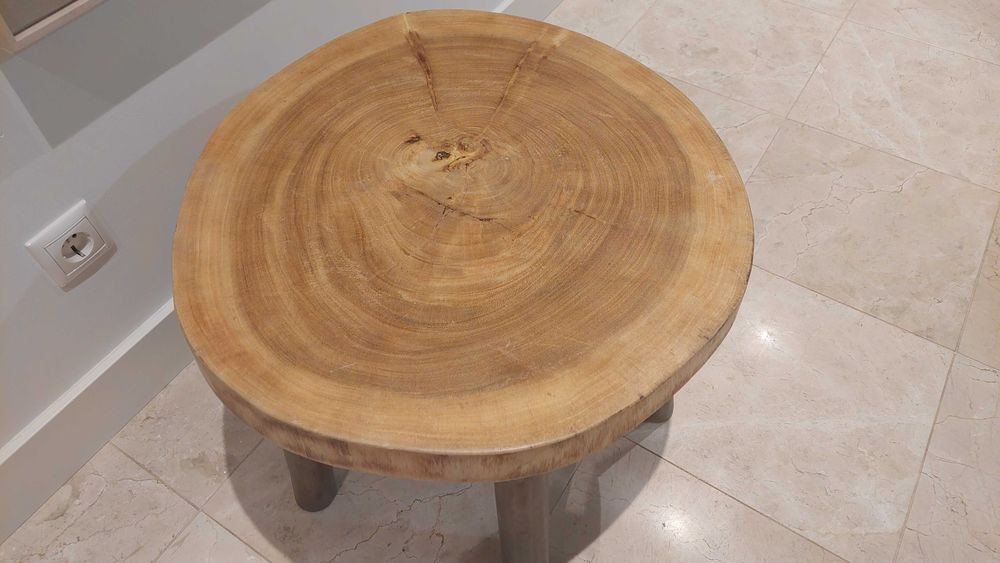 Mesa de apoio da AREA STORE - Teca natural
