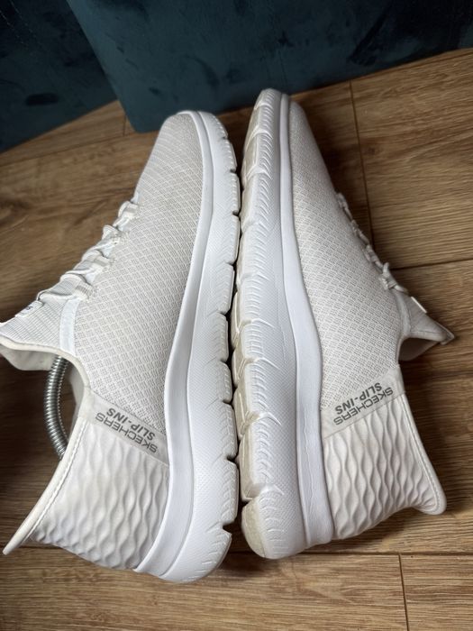 кросівки Skechers Hands Free Slip-ins