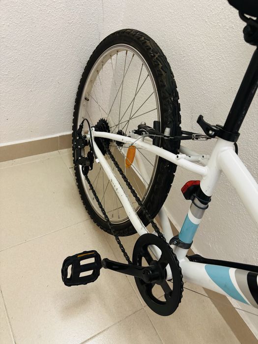 Bicicleta de trekking infantil B'Twin Original 100