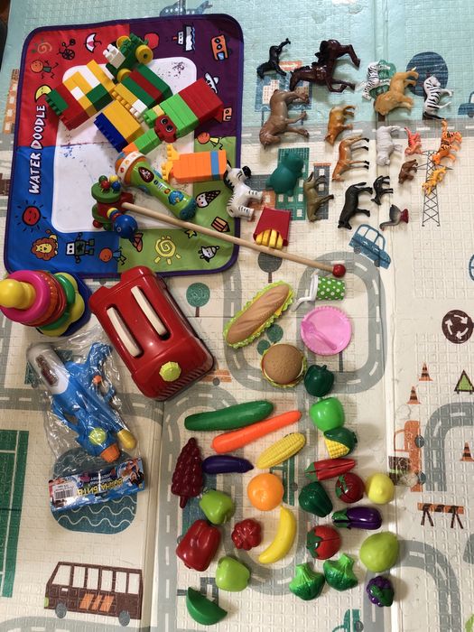 Ігри розвиваючі 2р.пазли,мозайка,рибалка,конструктор,їжа,тостер,тварин