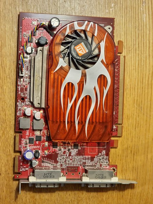 ATI Radeon hd2600xt 256mb MAC PRO